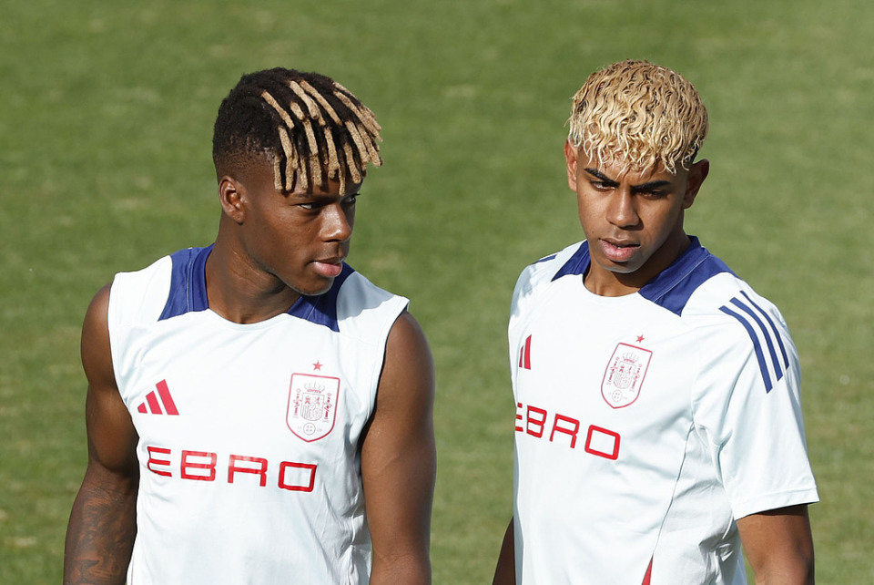 穆奇·贝兹达成“30 本垒打+30 盗垒”，领跑美联 MVP