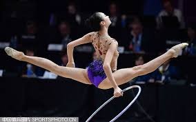 LPL最惨选手诞生！圈内主播爆料RNG离谱合同，LPL概念神陪玩挣钱